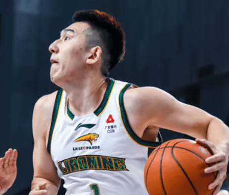 PG电子官方网站-付豪全场投篮11中3，罚球3中3得到9分5篮板2盖帽